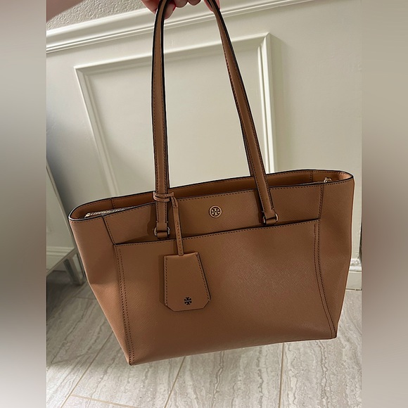 Tory Burch Handbags - Tory Burch Leather Tote